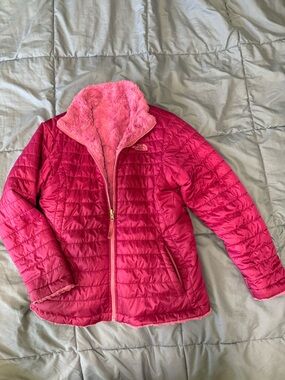 The North Face Hot Pink Reversible Quilted Jacket Mossbud- Size XL (18)